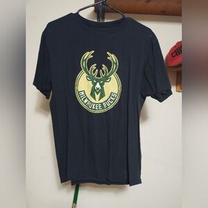 Milwaukee Bucks Giannis Antetokounmpo T-Shirt